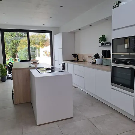 Grande Maison Familiale à Appartement